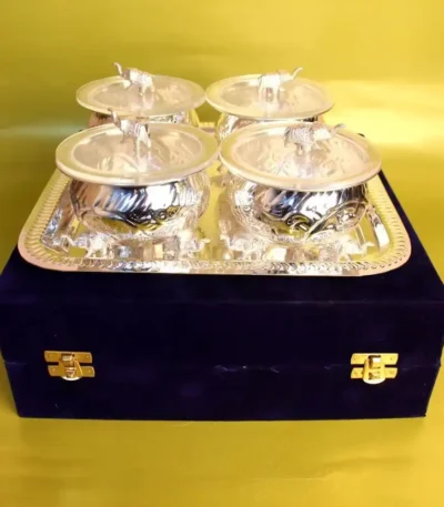 4 Elephant Bowl & Tray With Box