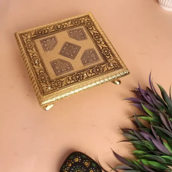 8X8 Metal Regzin Small Chowki