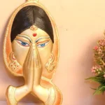 Welcome Lady Face