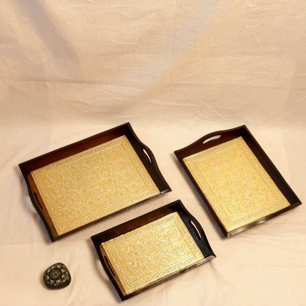 BRASS TRAY SET OF 3 16X12X2 - Image 3