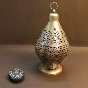 Silver Jali Table Lamp – 10 ′′ Moroccan Style Iron Lantern for Festive Decor