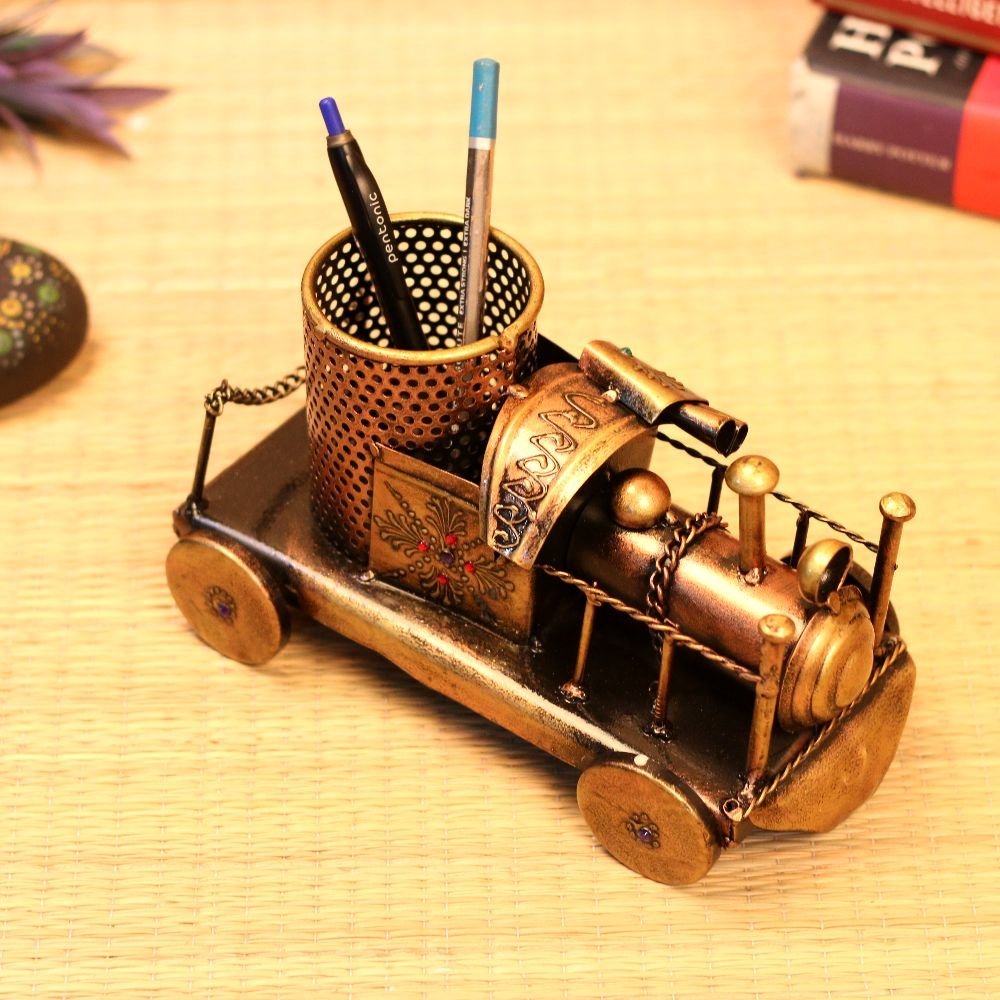 Vintage Train Pen Stand - Image 3