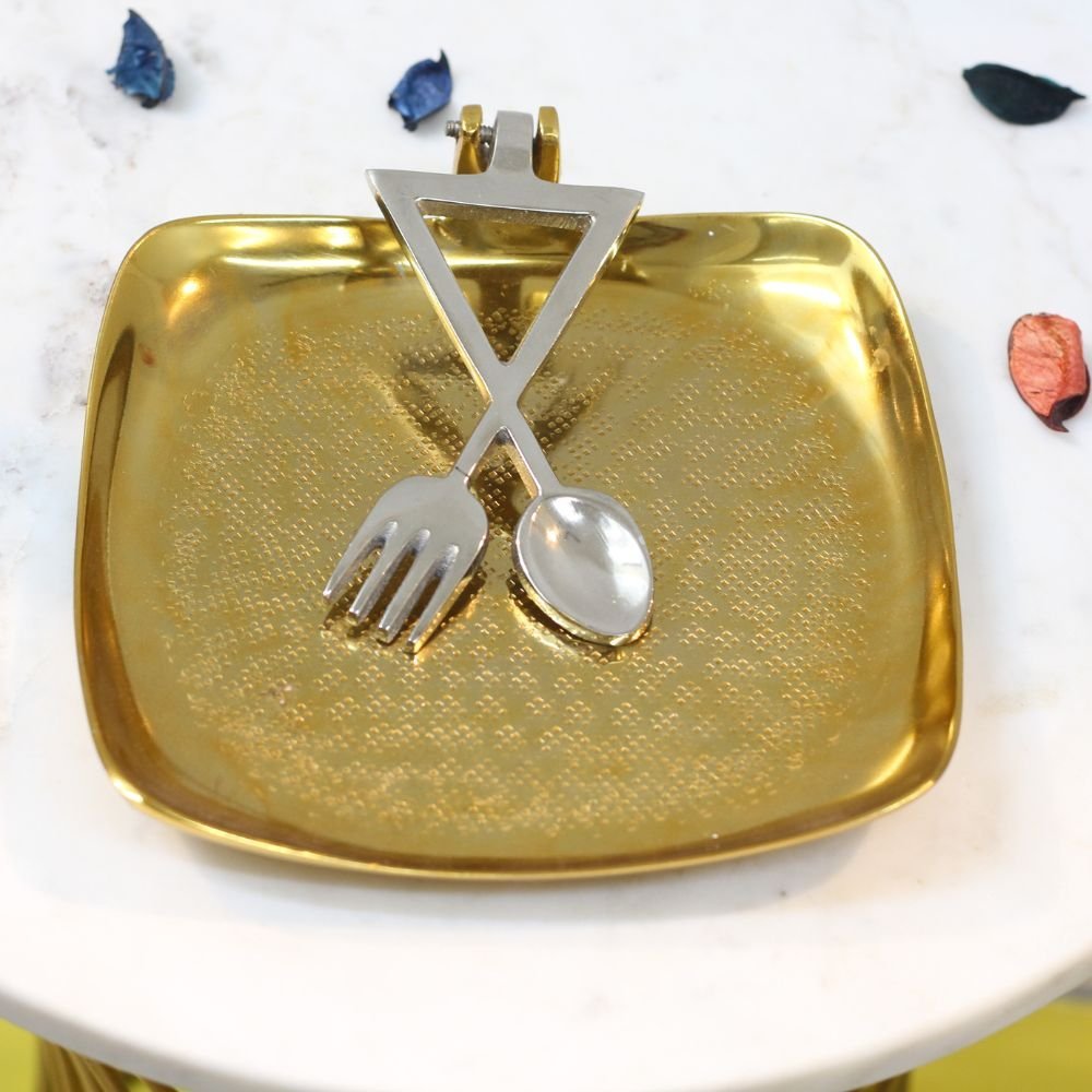 Aluminium Hammered Plate Napkin Holder - Image 2