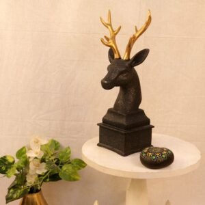 Black and Gold Deer Bust – 14 ′′ Resin Sculpture for Statement Festive Decor