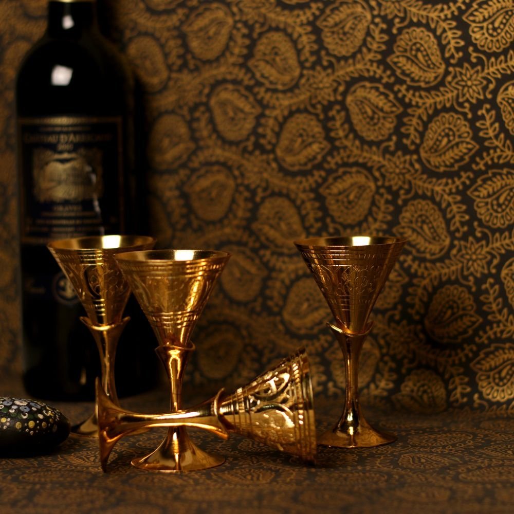 Decorative Golden Metal Goblet Set (Set of 2/4) | Embossed Cocktail Glasses - Image 2