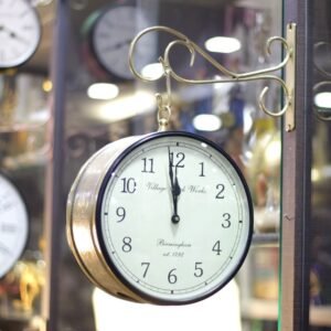 IRON 10 INCH CLOCK