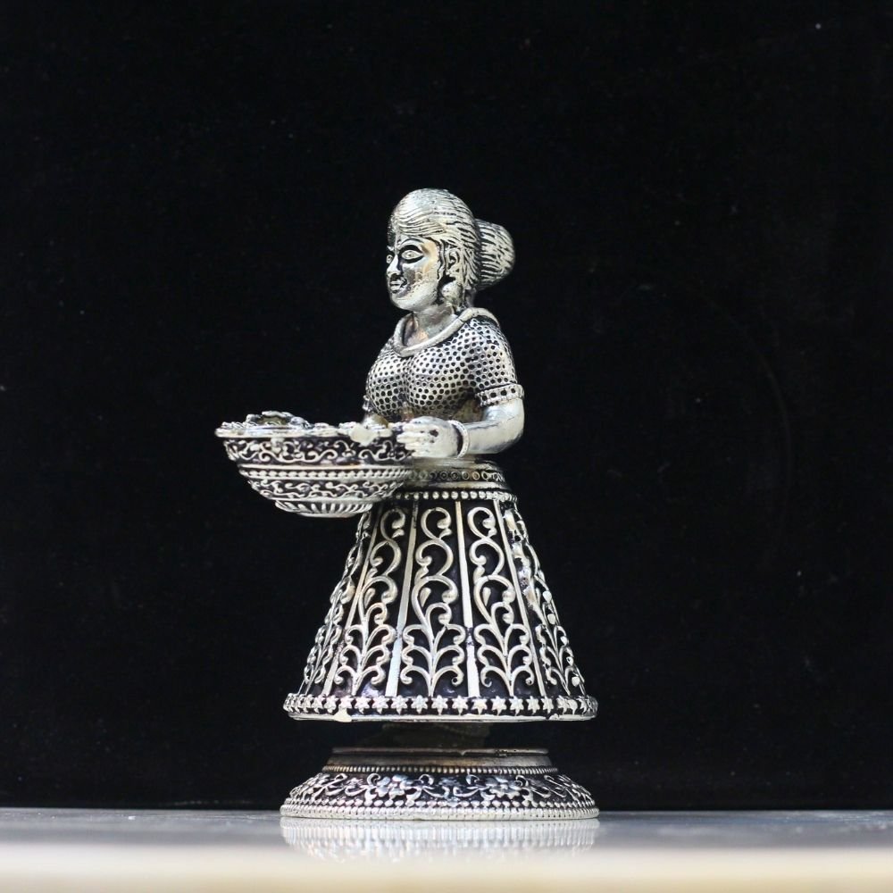 Brass Swagat lady - Image 4