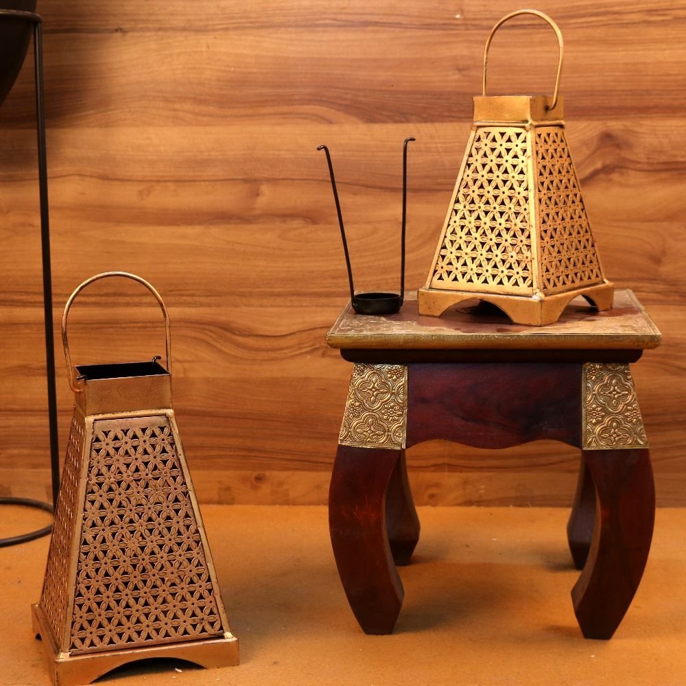 Set of 2 Golden Pyramid Iron Tea Light Lanterns - 10.5 ′′ Geometric Votive Holders - Image 3