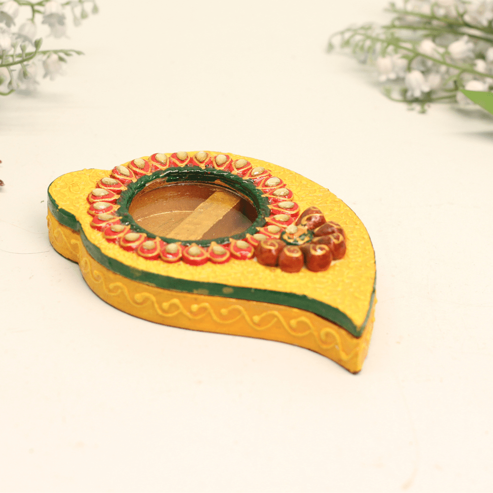 Wooden Kundan Kairi Shaped Chopra - Image 3