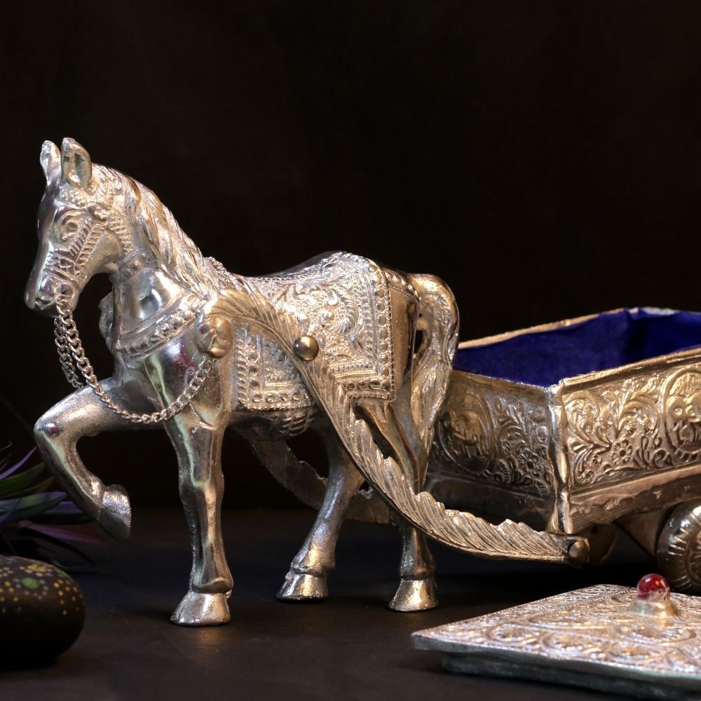 Silver-Plated Horse-Drawn Carriage Storage Box | Velvet Lined Decorative Chest - Image 3