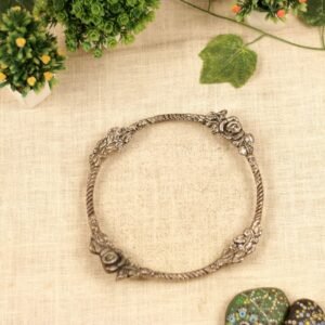 METAL & FIBER ROUND TRAY