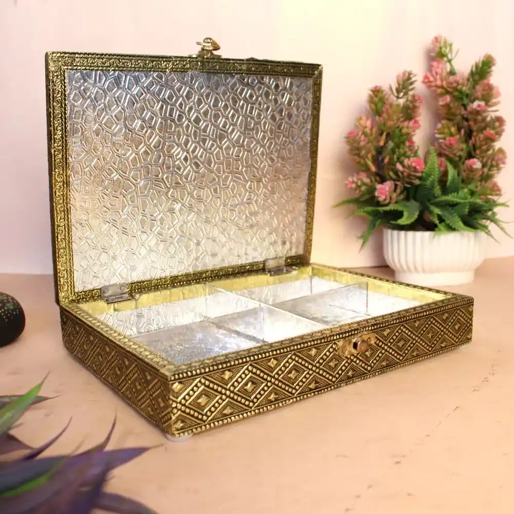 7 X 9 WOODEN BIRD DRY FRUIT BOX - Image 2