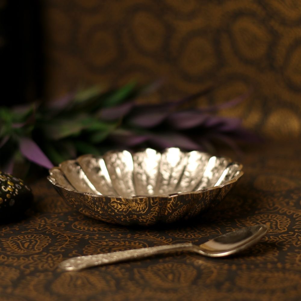 Silver-Plated Serving Bowl with Spoon - Image 3