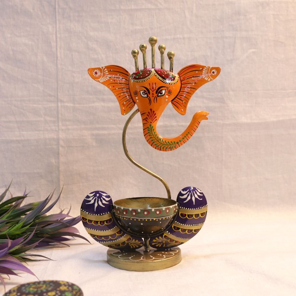 Hand-Painted Ganesha Diya Stand - 10 ′′ Iron God Idol for Auspicious Diwali Decor