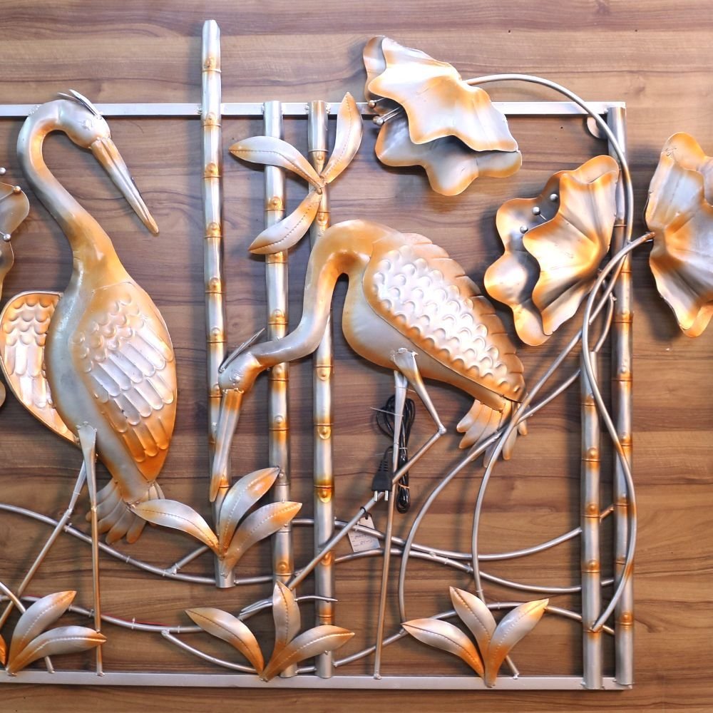 IRON PAINTED SWAN WALL - Image 3