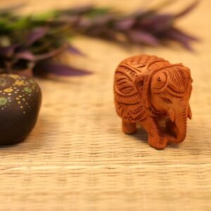 WOODEN CARVED ELEPHANT SMALL 2 INCH
