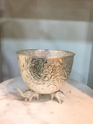 Silver Decorative Hammered URLI with Elephant Legs