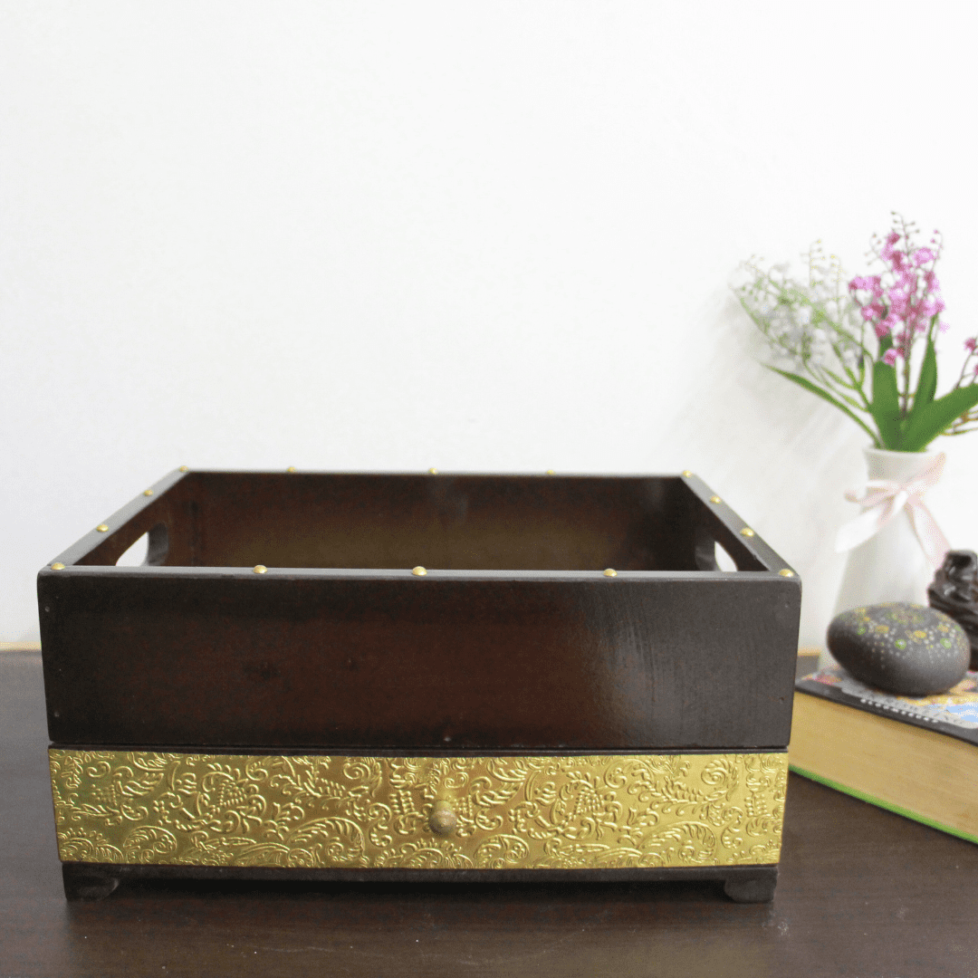 Brass Dinner Tray With Rack - Image 4