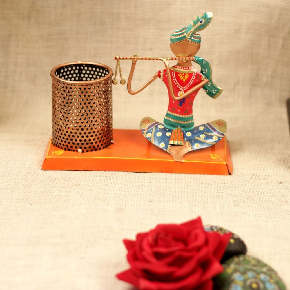 IRON PAINTED SITTING KRISHNA PEN STAND - Image 5