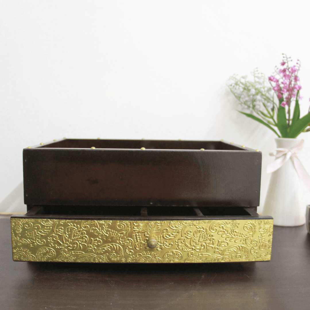 Brass Dinner Tray With Rack - Image 2