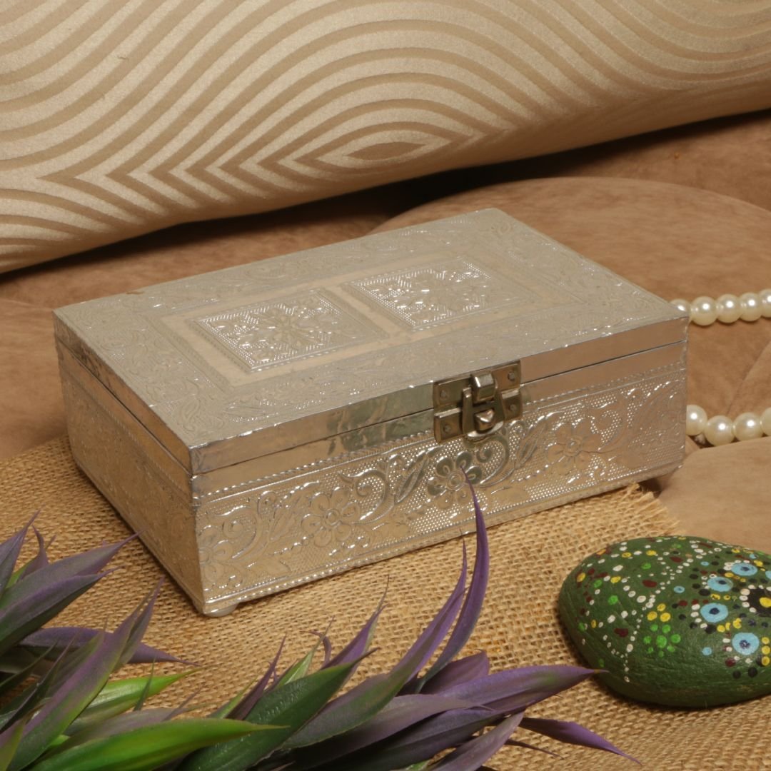 Elegant Silver-Toned Wood Dry Fruit Box 7x5 | Premium Festive Serving Dish - Image 2