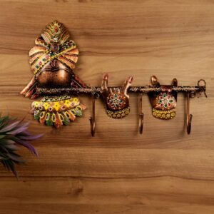 Hand-Painted Iron Musician Key Holder (17-Inch) | Traditional Wall Organizer