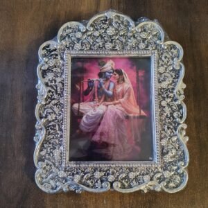 Silver Photo Frame – Ornate Traditional Decorative Photo Frame