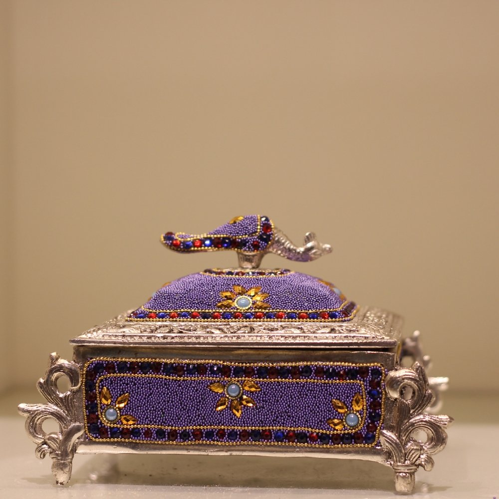 Metal Baggi Box Stone Work – Traditional Rajasthani Decorative Storage Box - Image 4